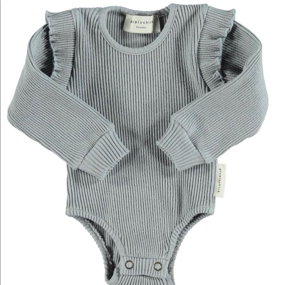 Piupiuchick ruffle sleeve rib bodysuit